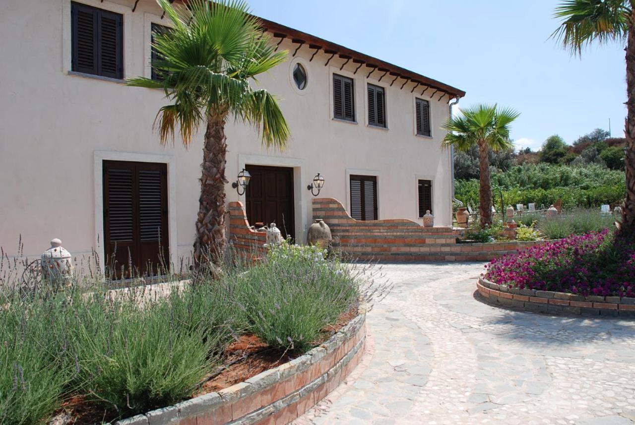 Agriturismo Villa Cefalà Santa Flavia Exterior foto